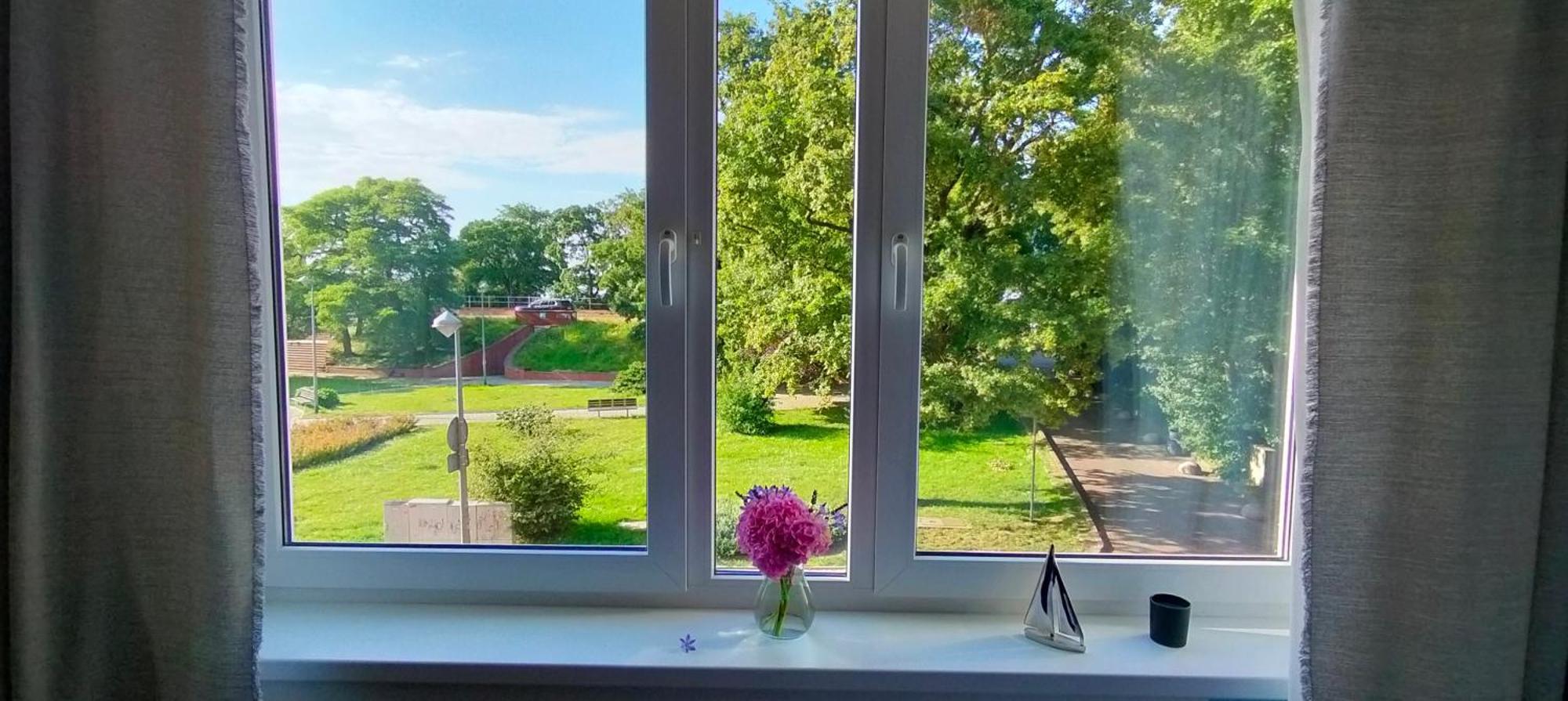 Cicha Przystan - Pokoje Przy Latarni Kołobrzeg Exteriör bild